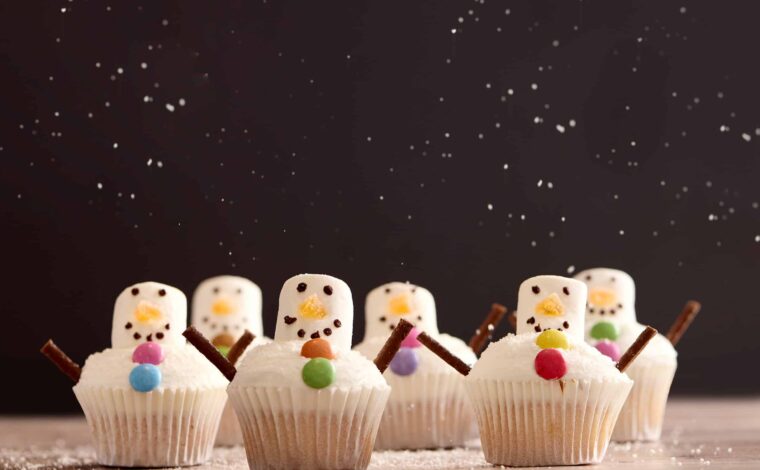 Coconut Snowman Cupcakes